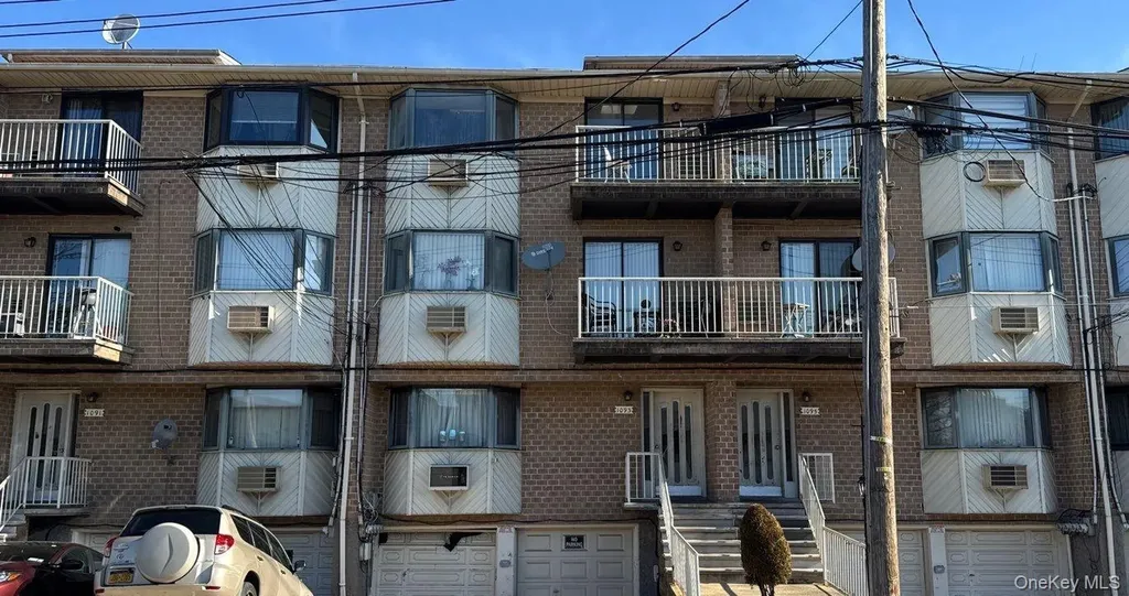 1093 E 72nd Street Brooklyn NY 11234