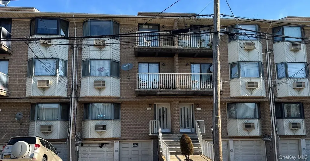 1093 E 72nd Street Brooklyn NY 11234