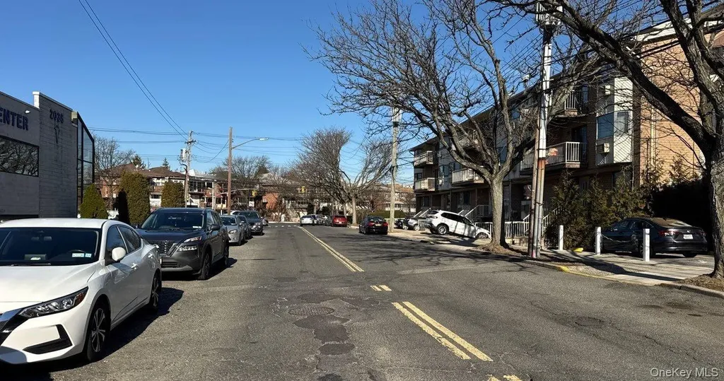 1093 E 72nd Street Brooklyn NY 11234