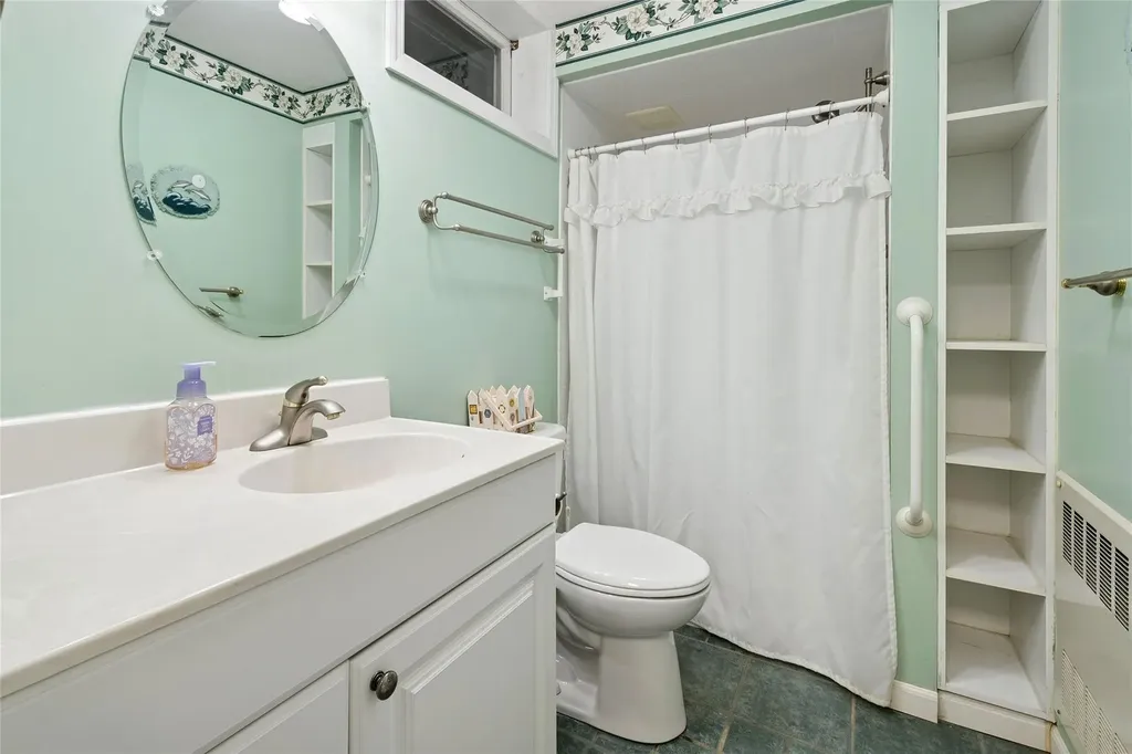 5 Dundee Court Spring Valley NY 10977