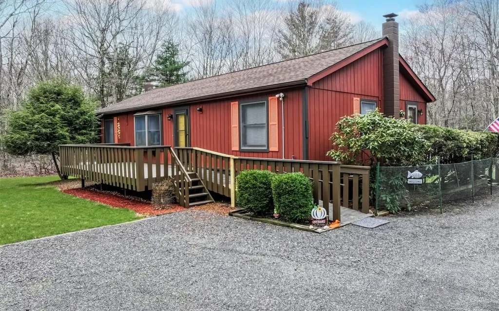 22 Sherry Lane Pine Bush NY 12566