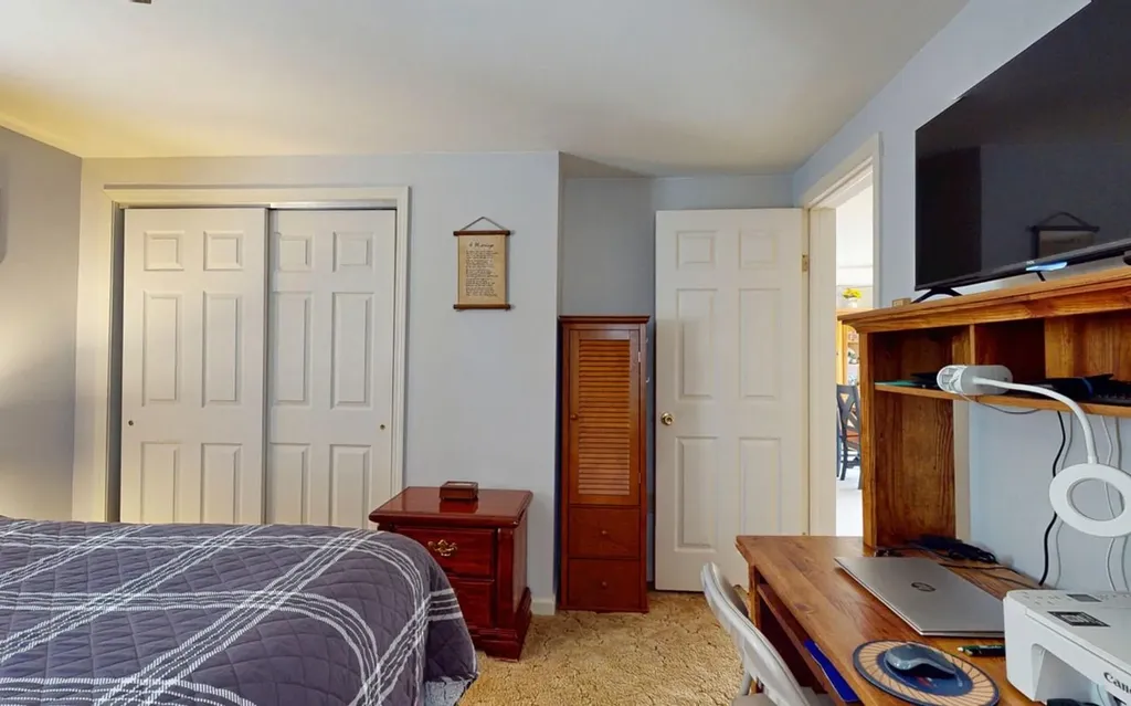 22 Sherry Lane Pine Bush NY 12566