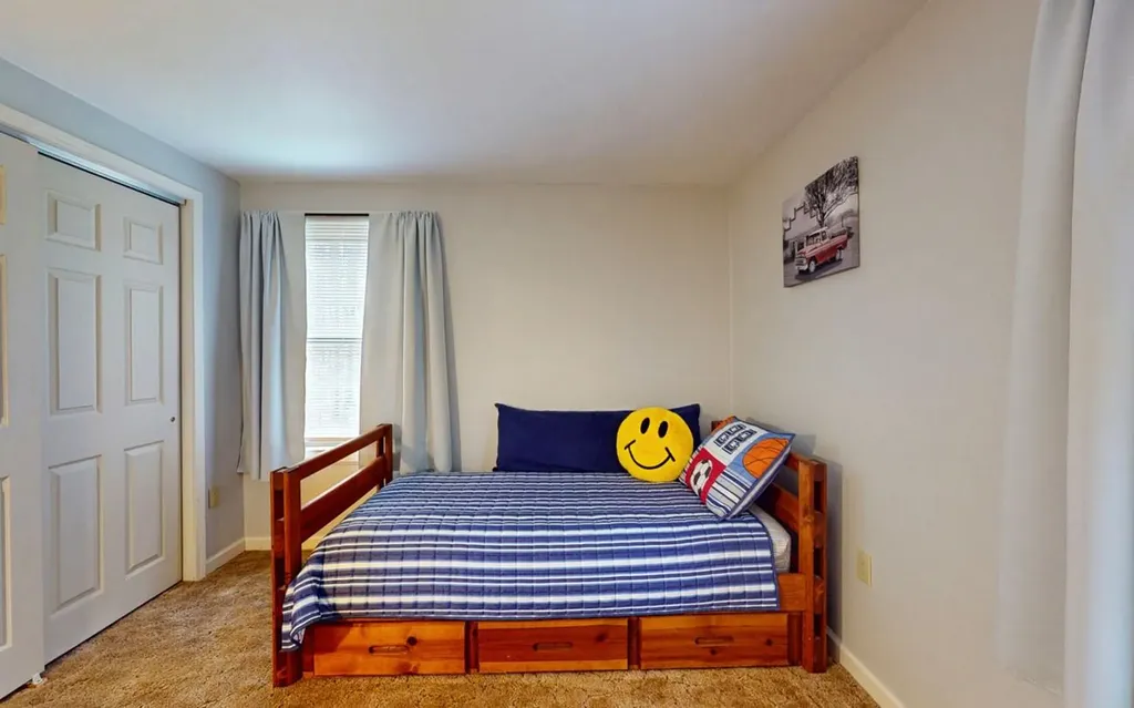22 Sherry Lane Pine Bush NY 12566