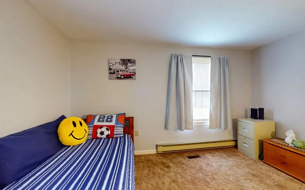 22 Sherry Lane Pine Bush NY 12566