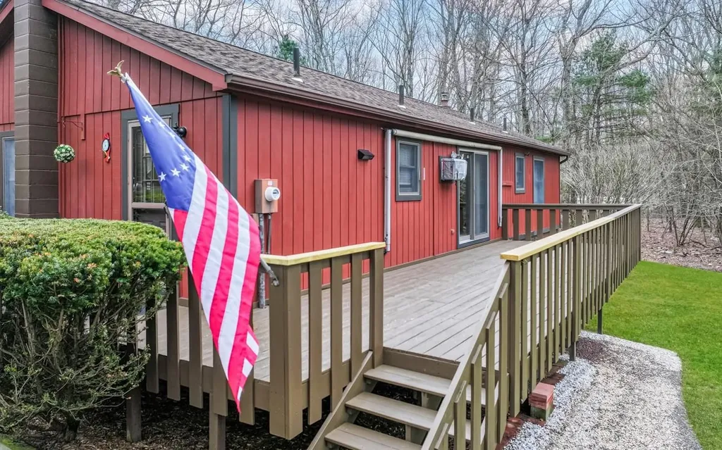 22 Sherry Lane Pine Bush NY 12566