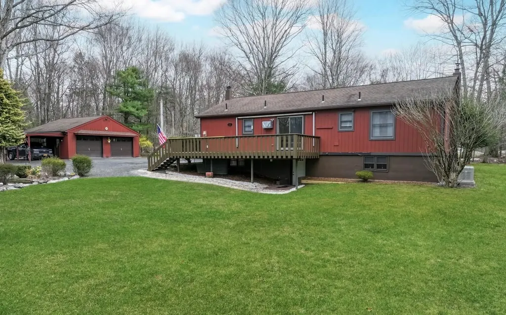 22 Sherry Lane Pine Bush NY 12566