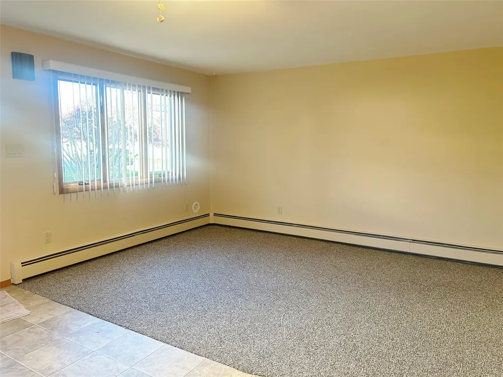 1464 9th Street West Babylon NY 11704