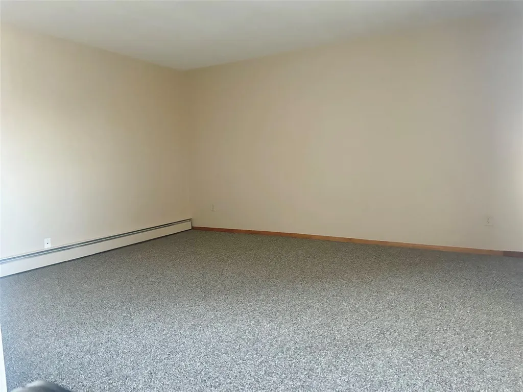 1464 9th Street West Babylon NY 11704