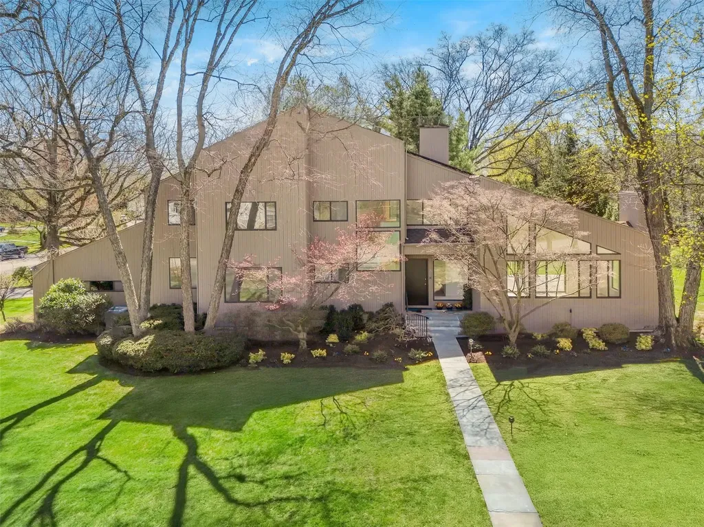 6 Fairway Drive Mamaroneck NY 10543
