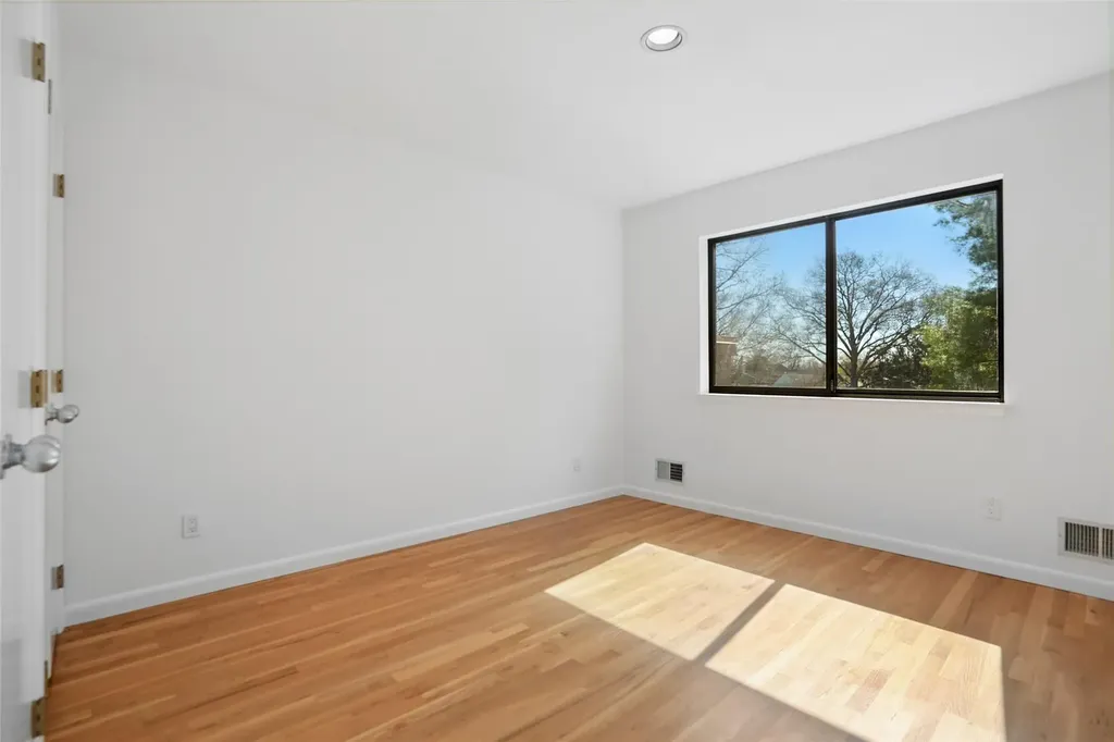 6 Fairway Drive Mamaroneck NY 10543