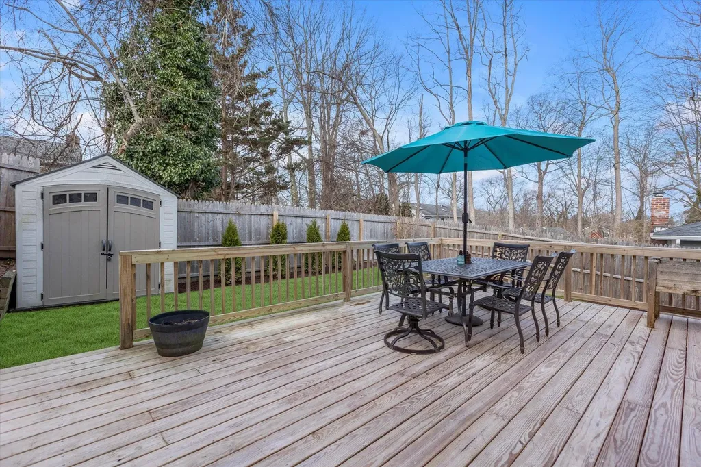 76 Forest Road Kings Park NY 11754