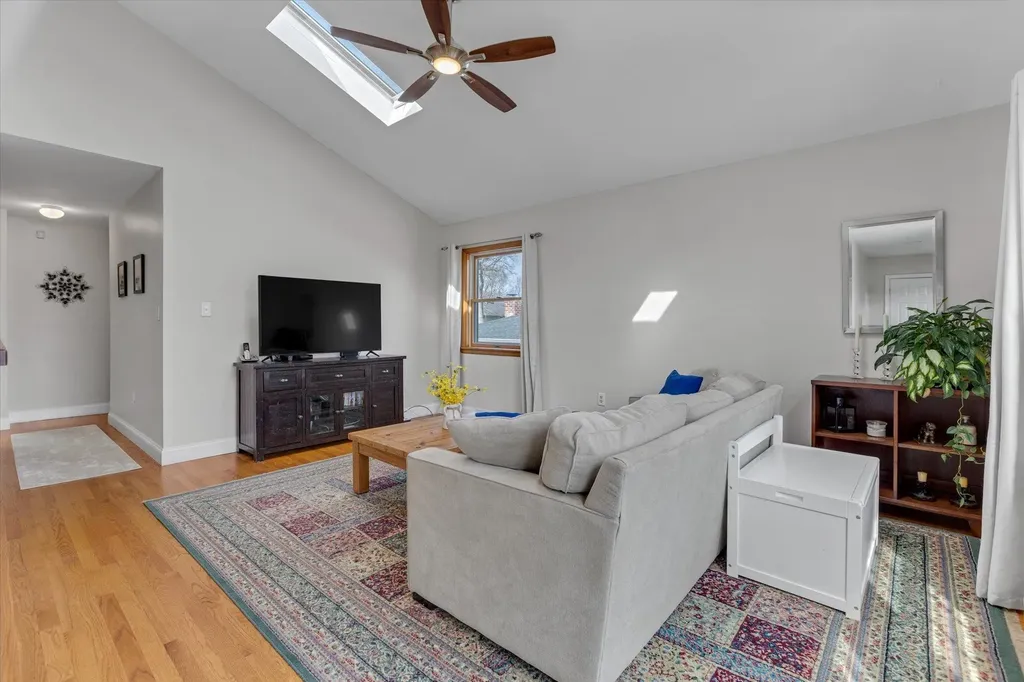76 Forest Road Kings Park NY 11754