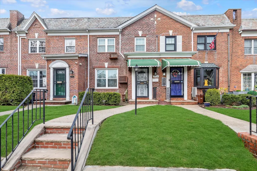 7714 83rd Street Glendale NY 11385