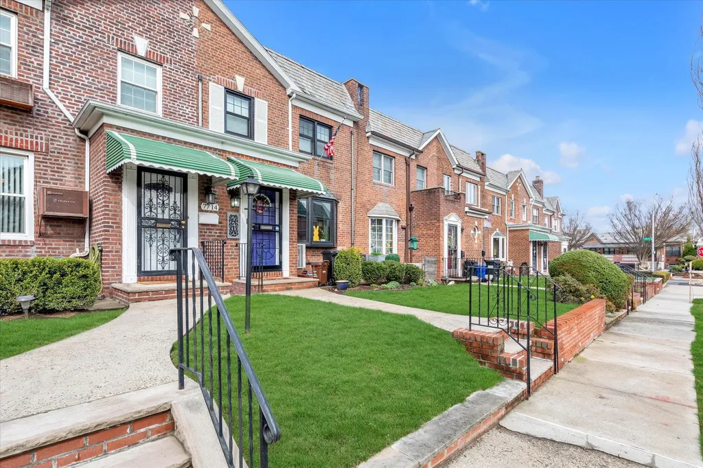 7714 83rd Street Glendale NY 11385
