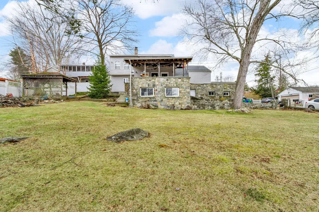 226 Birch Road Mahopac NY 10541