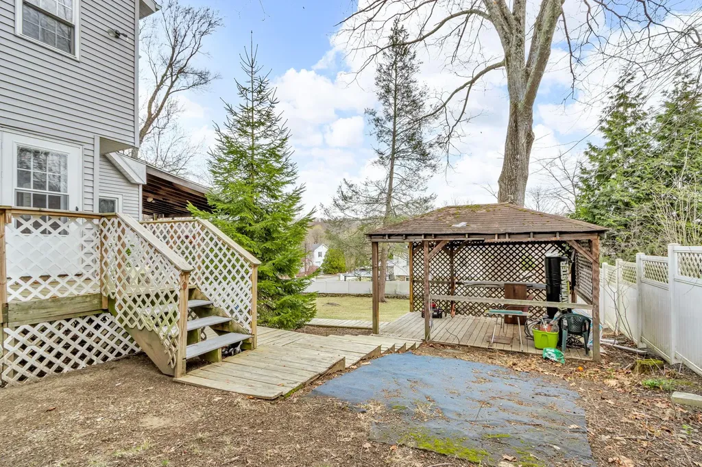 226 Birch Road Mahopac NY 10541