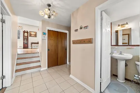 9 Valley View Drive Yonkers NY 10710