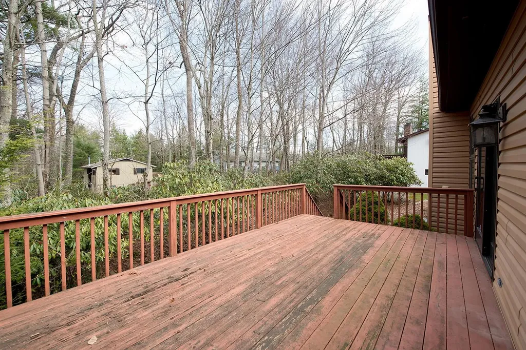 9 Drake Lane Rock Hill NY 12775