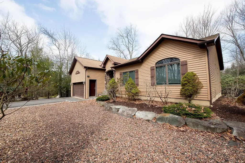 9 Drake Lane Rock Hill NY 12775