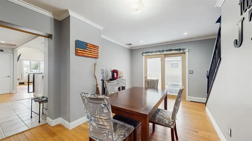 148 Smith Avenue Islip NY 11751