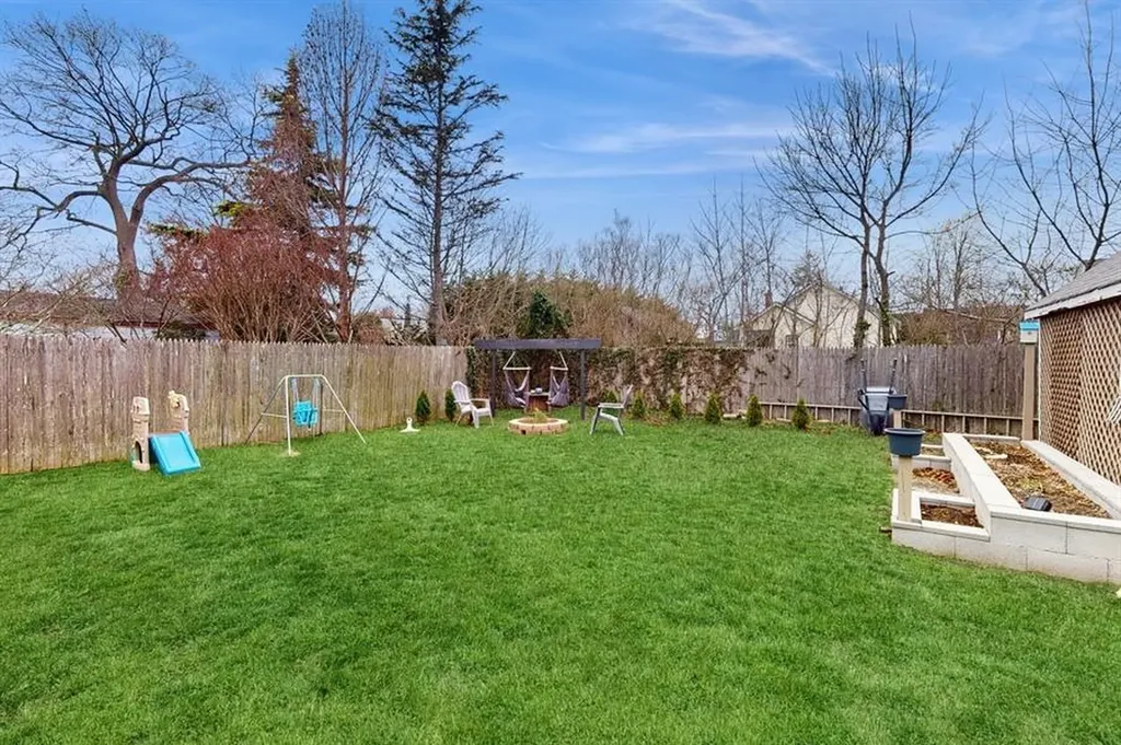 148 Smith Avenue Islip NY 11751