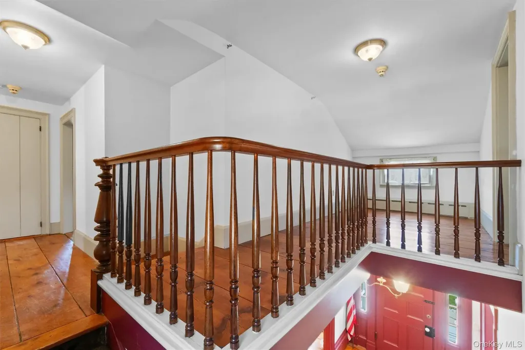 262 Cream Street Poughkeepsie NY 12601