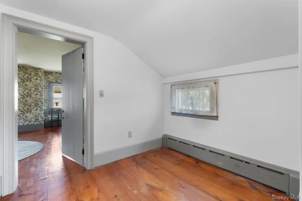 262 Cream Street Poughkeepsie NY 12601
