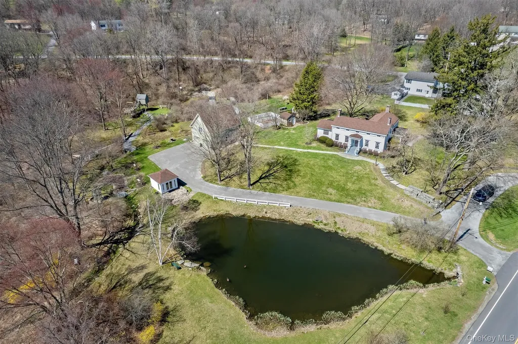 262 Cream Street Poughkeepsie NY 12601