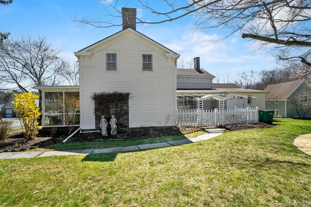 262 Cream Street Poughkeepsie NY 12601