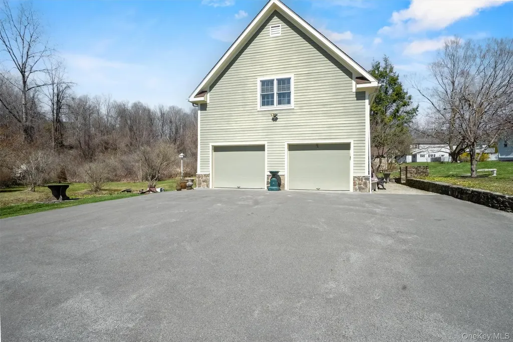262 Cream Street Poughkeepsie NY 12601