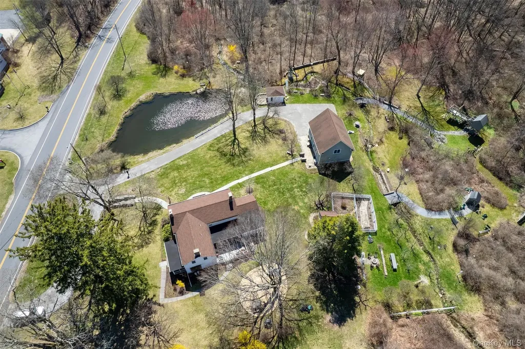 262 Cream Street Poughkeepsie NY 12601