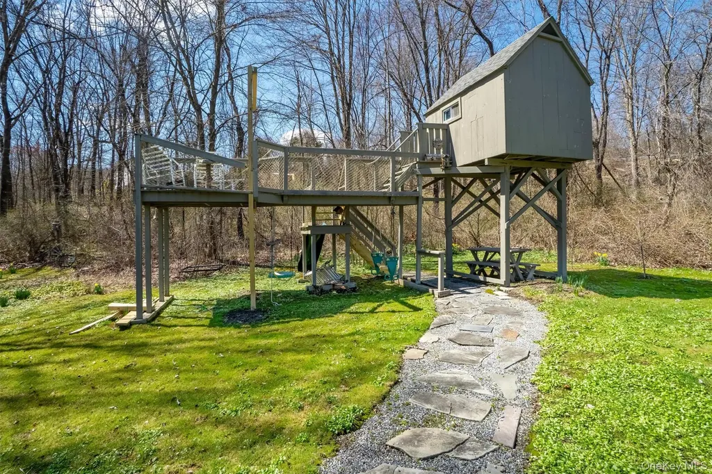 262 Cream Street Poughkeepsie NY 12601
