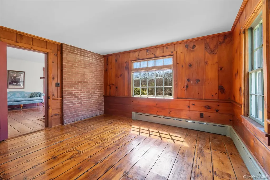 262 Cream Street Poughkeepsie NY 12601