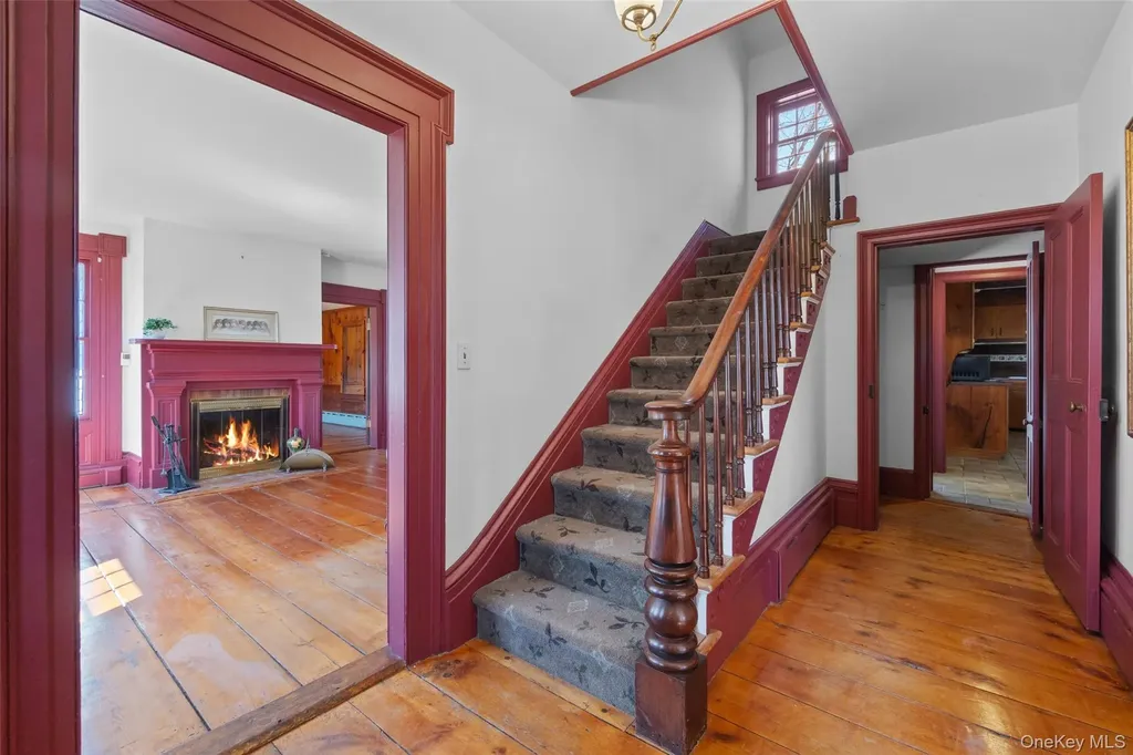 262 Cream Street Poughkeepsie NY 12601