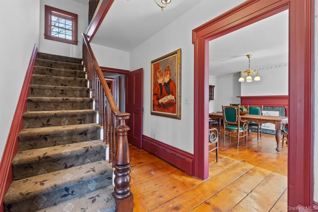 262 Cream Street Poughkeepsie NY 12601