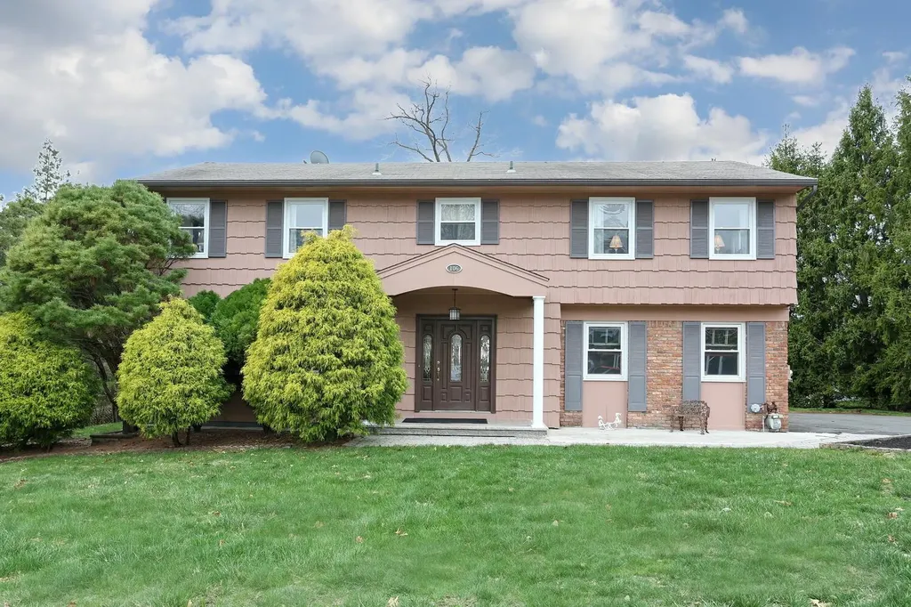 106 Key Place Orangeburg NY 10962