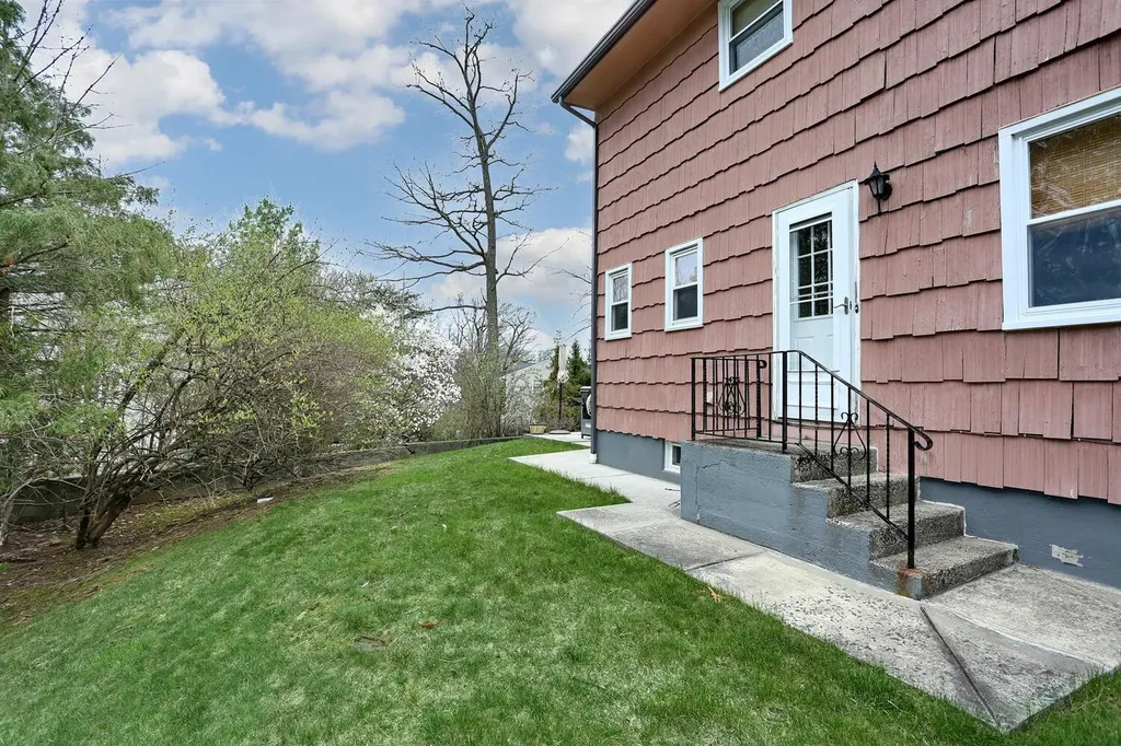 106 Key Place Orangeburg NY 10962