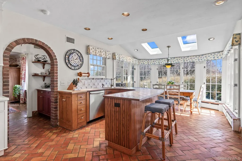 3 Wincoma Drive Huntington Bay NY 11743