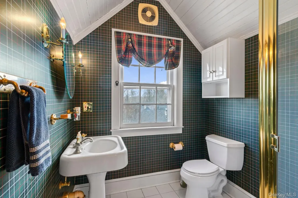 3 Wincoma Drive Huntington Bay NY 11743