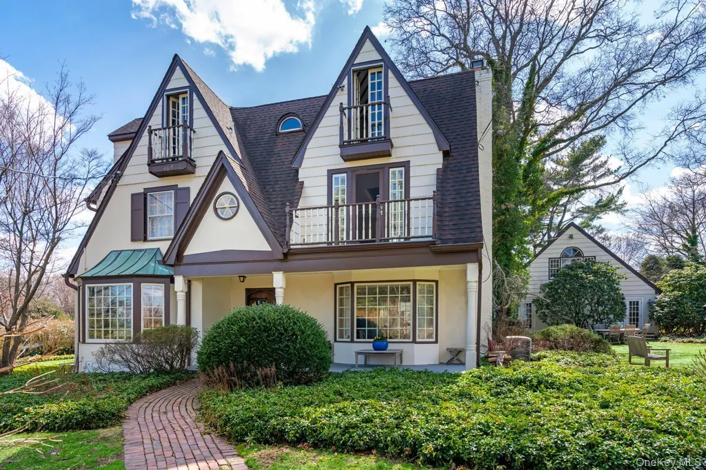 3 Wincoma Drive Huntington Bay NY 11743