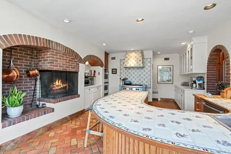 3 Wincoma Drive Huntington Bay NY 11743
