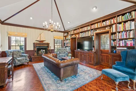 3 Wincoma Drive Huntington Bay NY 11743
