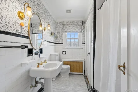 3 Wincoma Drive Huntington Bay NY 11743