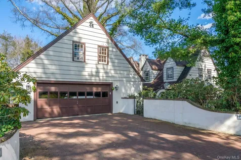 3 Wincoma Drive Huntington Bay NY 11743