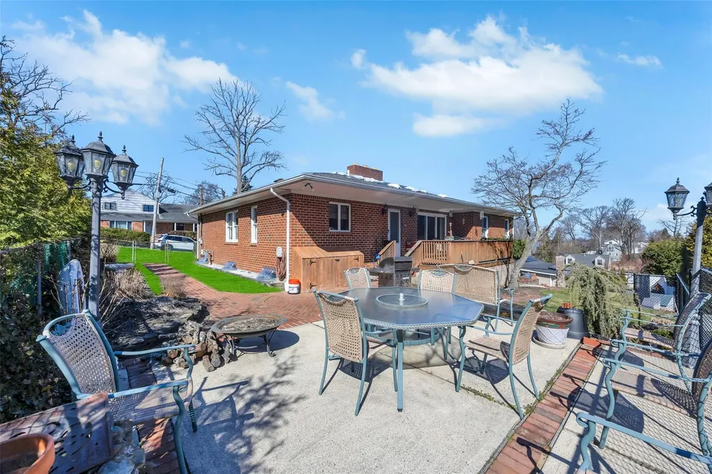 71 Orchid Drive Kings Park NY 11754