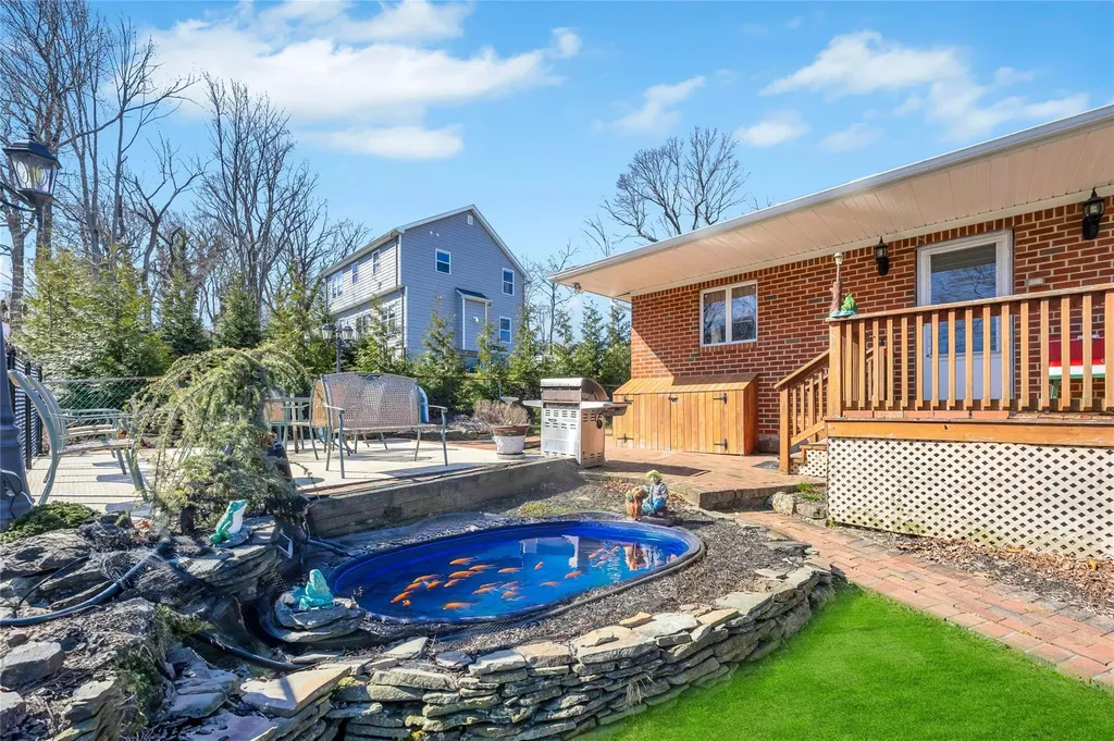 71 Orchid Drive Kings Park NY 11754