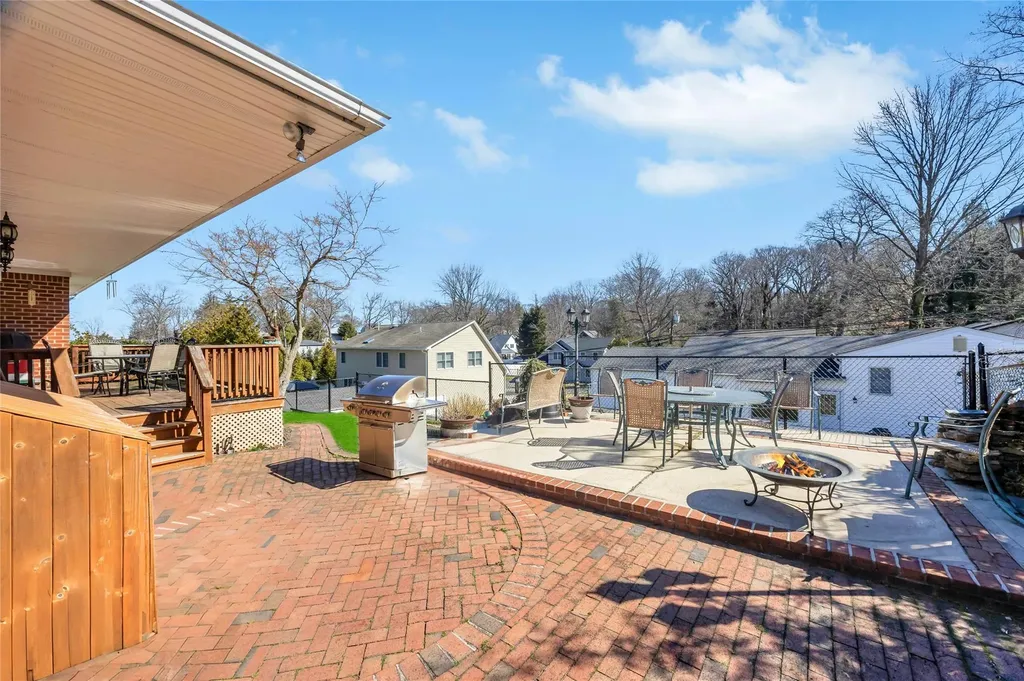 71 Orchid Drive Kings Park NY 11754