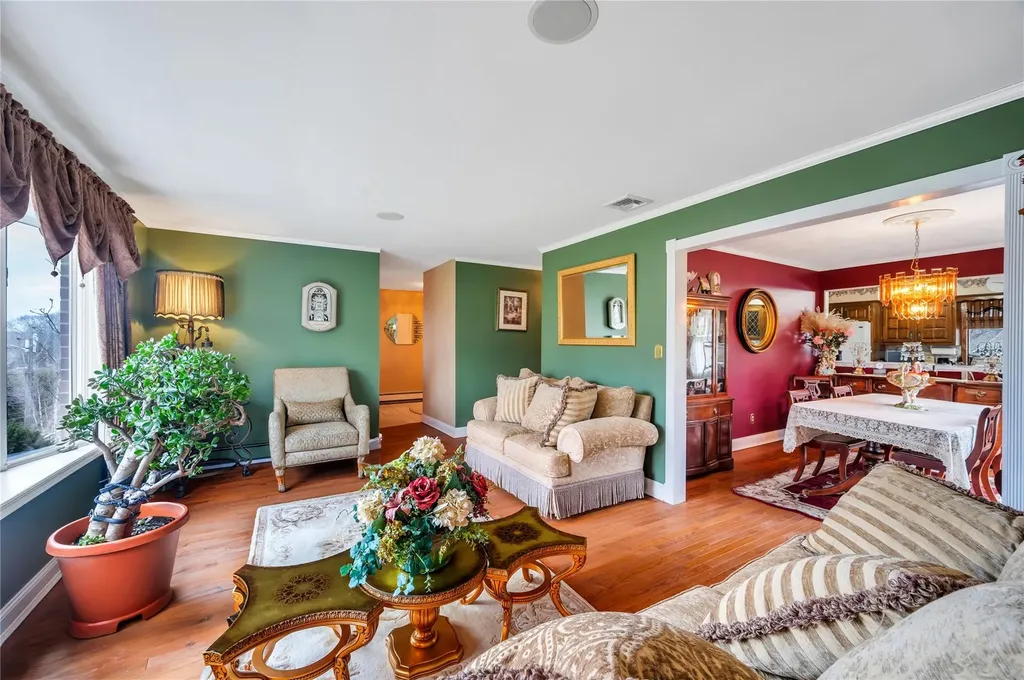 71 Orchid Drive Kings Park NY 11754