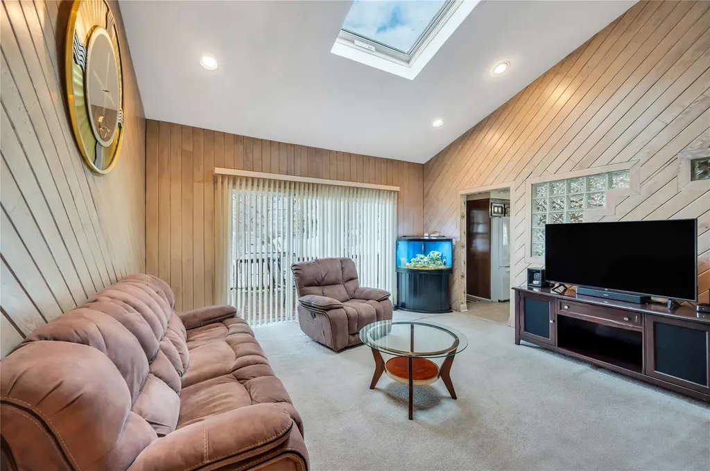 71 Orchid Drive Kings Park NY 11754