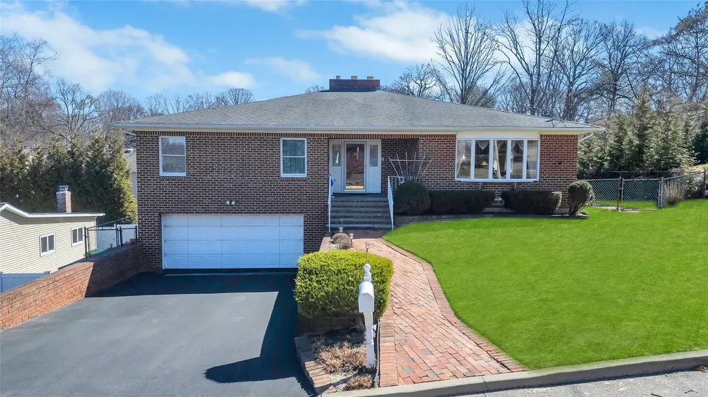 71 Orchid Drive Kings Park NY 11754